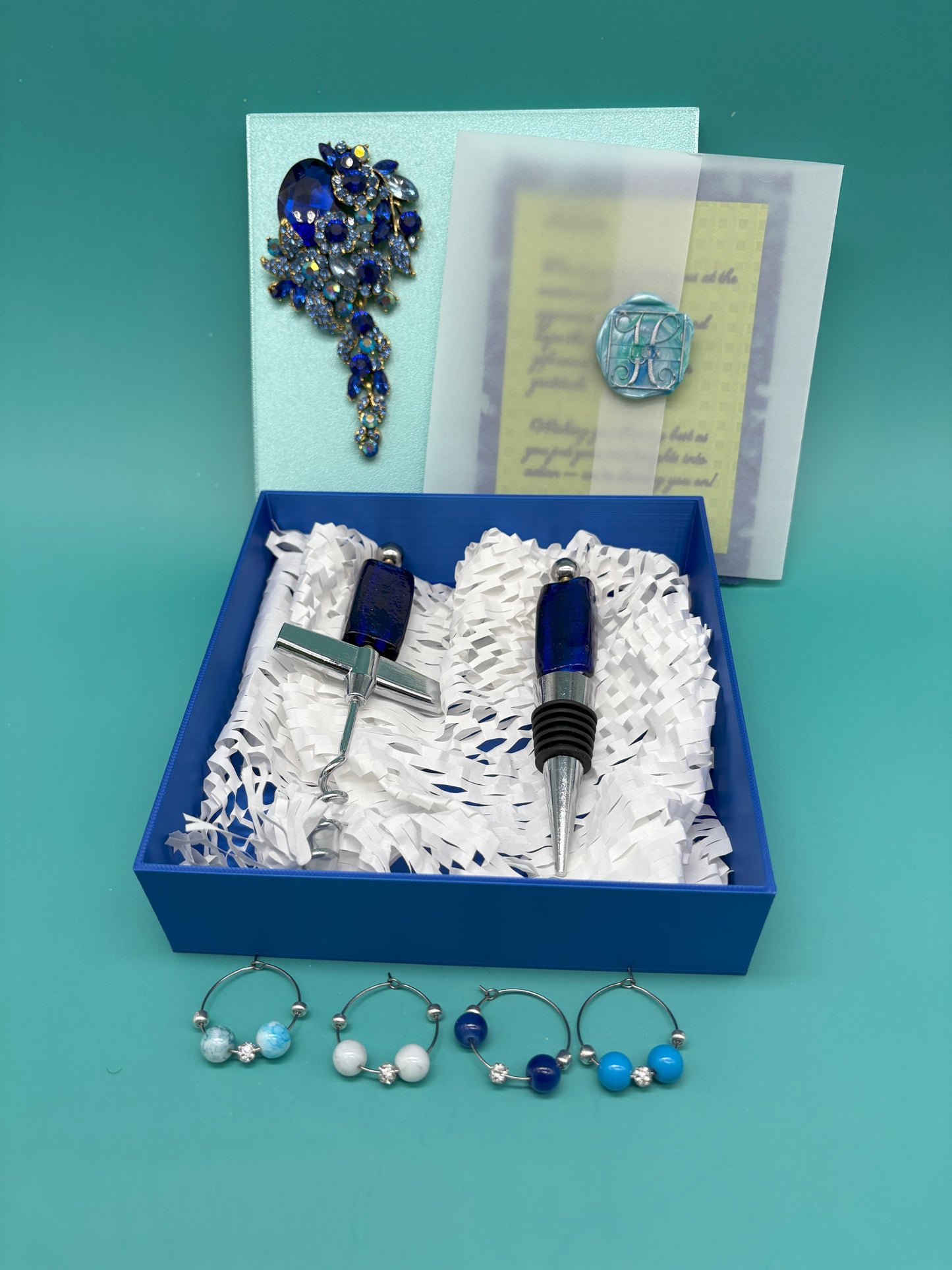 Elegant Wine Accessories Gift Set with Luxurious Keepsake Box & Sophisticated Handwritten Message Card (Blue and Cobalt)