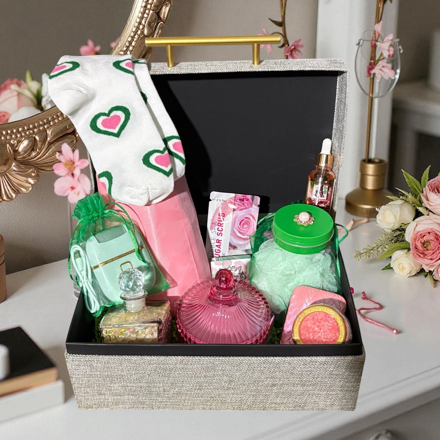 The Chiffon: Deluxe Pink & Green Spa Gift Set