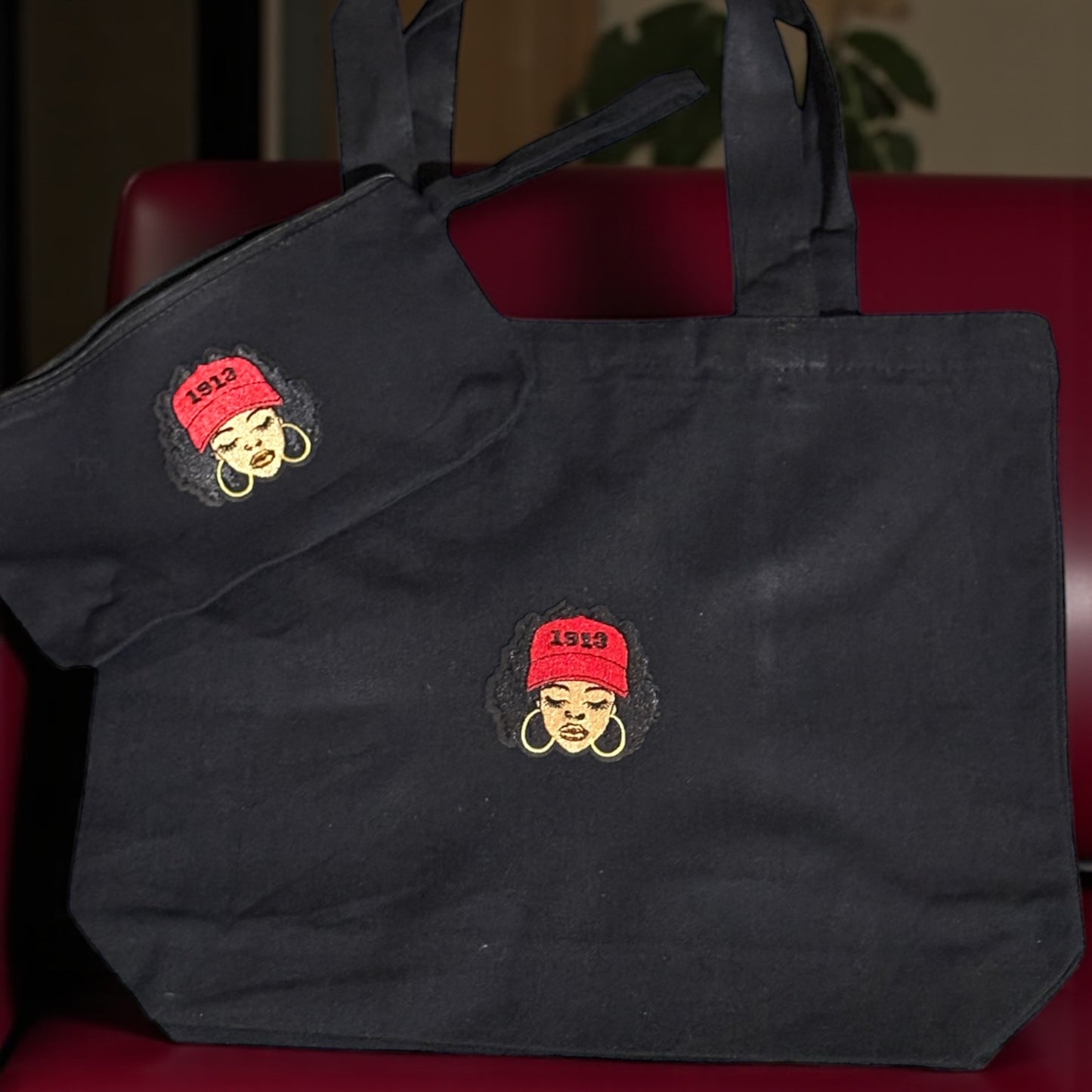 “1913” Crimson Travel Bag Set