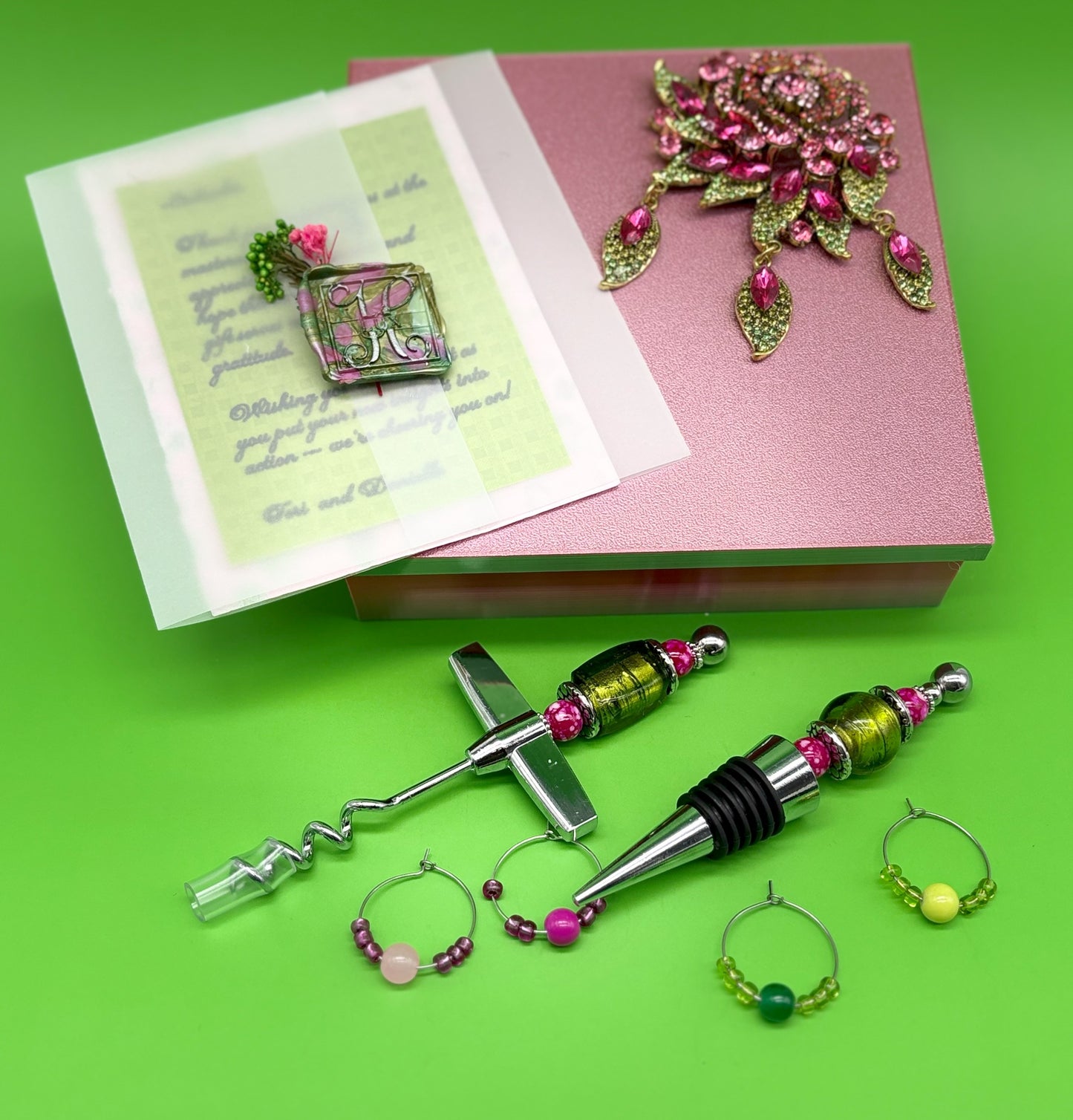 Elegant Wine Accessories Gift Set with Luxurious Keepsake Box & Sophisticated Handwritten Message Card (Pink and Green)