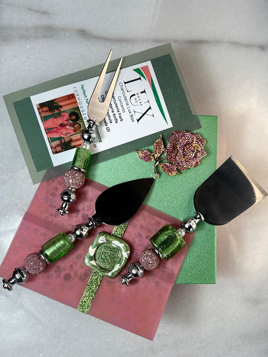 The Pink & Green Luxury Charcuterie Gift Set